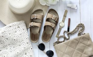 Must-Have Women's Flat Sandals At DSW For Your Summer Wardrobe